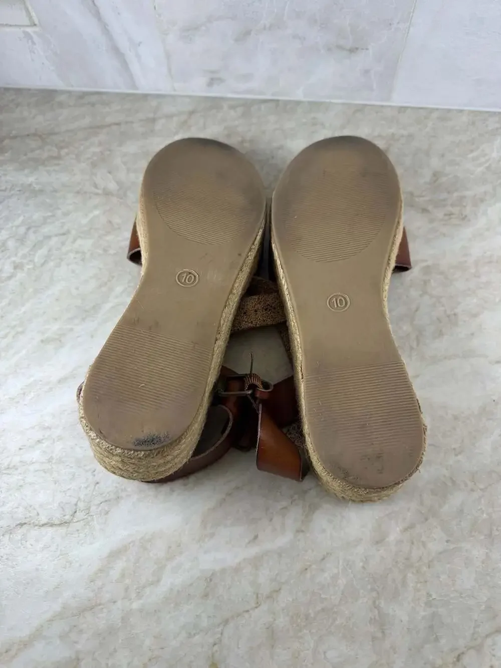 White Mountain Tan Espadrille Platform Sandals Ankle Strap Women’s Size 10